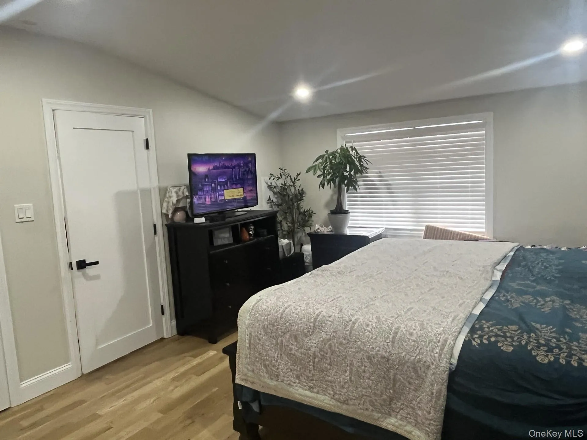 83 Woodbine Drive, Oyster Bay, NY, 4 Bedrooms Bedrooms, 8 Rooms Rooms,3 BathroomsBathrooms,Residential Lease,For Rent,Woodbine,0,1036625 83 Woodbine Drive, Oyster Bay, NY, 4 Bedrooms Bedrooms, 8 Rooms Rooms,3 BathroomsBathrooms,Residential Lease,For Rent,Woodbine,0,1036625
