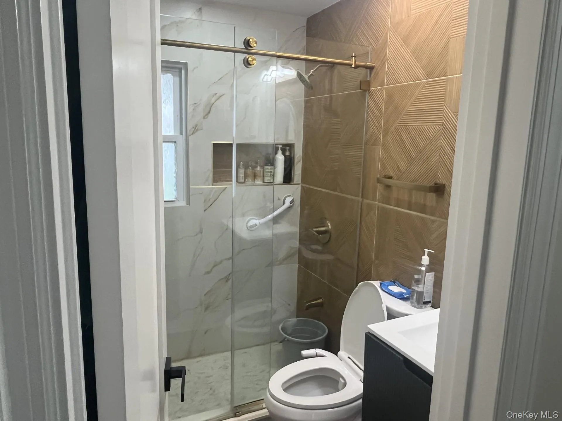 83 Woodbine Drive, Oyster Bay, NY, 4 Bedrooms Bedrooms, 8 Rooms Rooms,3 BathroomsBathrooms,Residential Lease,For Rent,Woodbine,0,1036625 83 Woodbine Drive, Oyster Bay, NY, 4 Bedrooms Bedrooms, 8 Rooms Rooms,3 BathroomsBathrooms,Residential Lease,For Rent,Woodbine,0,1036625
