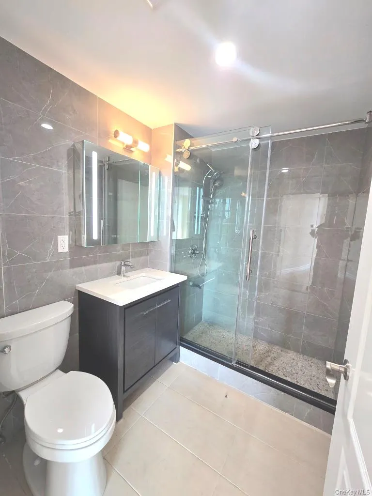 65-18 Austin Street, New York, NY, 2 Bedrooms Bedrooms, 5 Rooms Rooms,2 BathroomsBathrooms,Residential Lease,For Rent,Austin,0,1036636 65-18 Austin Street, New York, NY, 2 Bedrooms Bedrooms, 5 Rooms Rooms,2 BathroomsBathrooms,Residential Lease,For Rent,Austin,0,1036636