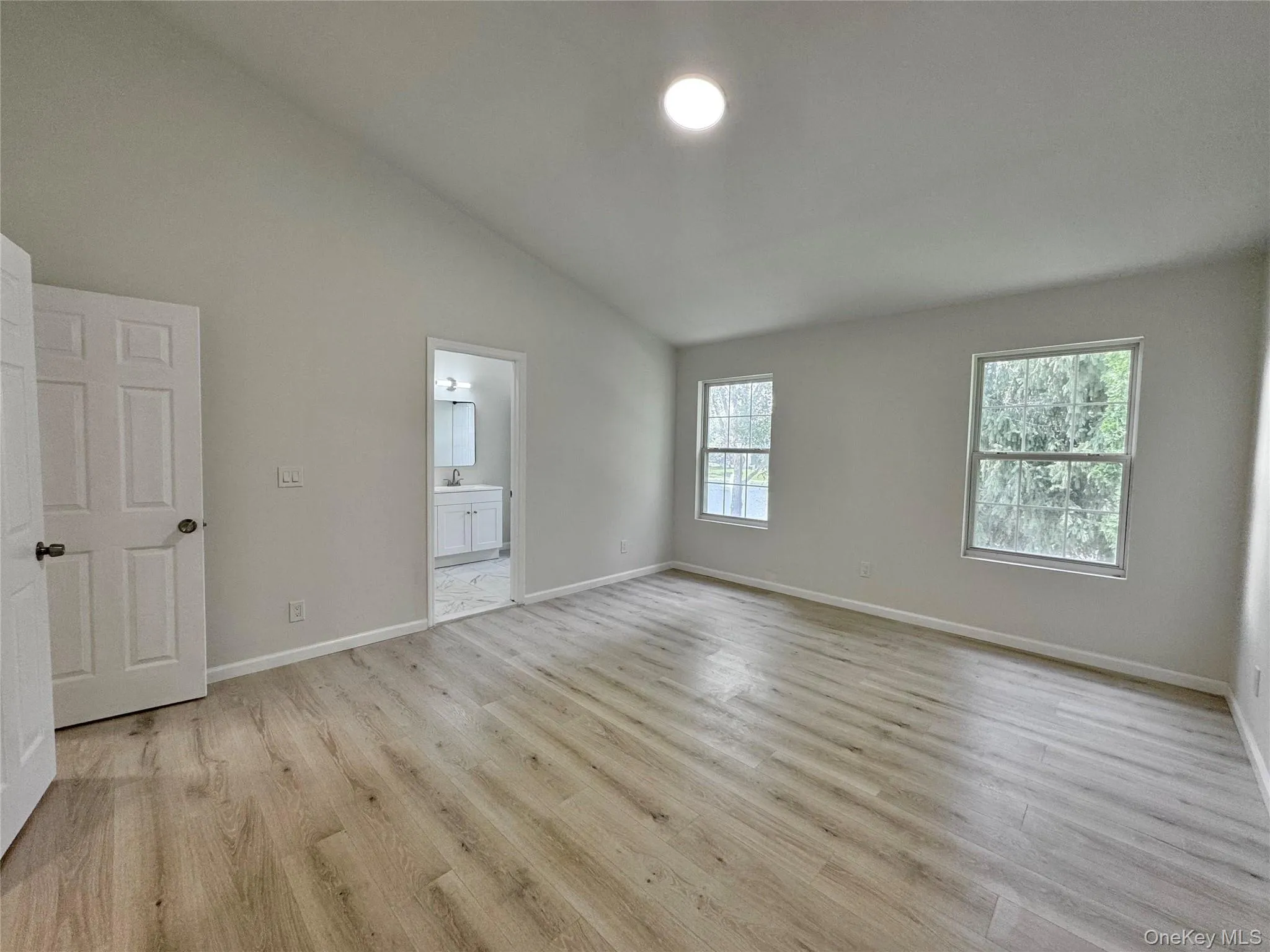 43 Commodore Circle, Brookhaven, NY, 2 Bedrooms Bedrooms, 5 Rooms Rooms,2 BathroomsBathrooms,Residential,For Rent,Commodore Circle,0,1036637 43 Commodore Circle, Brookhaven, NY, 2 Bedrooms Bedrooms, 5 Rooms Rooms,2 BathroomsBathrooms,Residential,For Rent,Commodore Circle,0,1036637