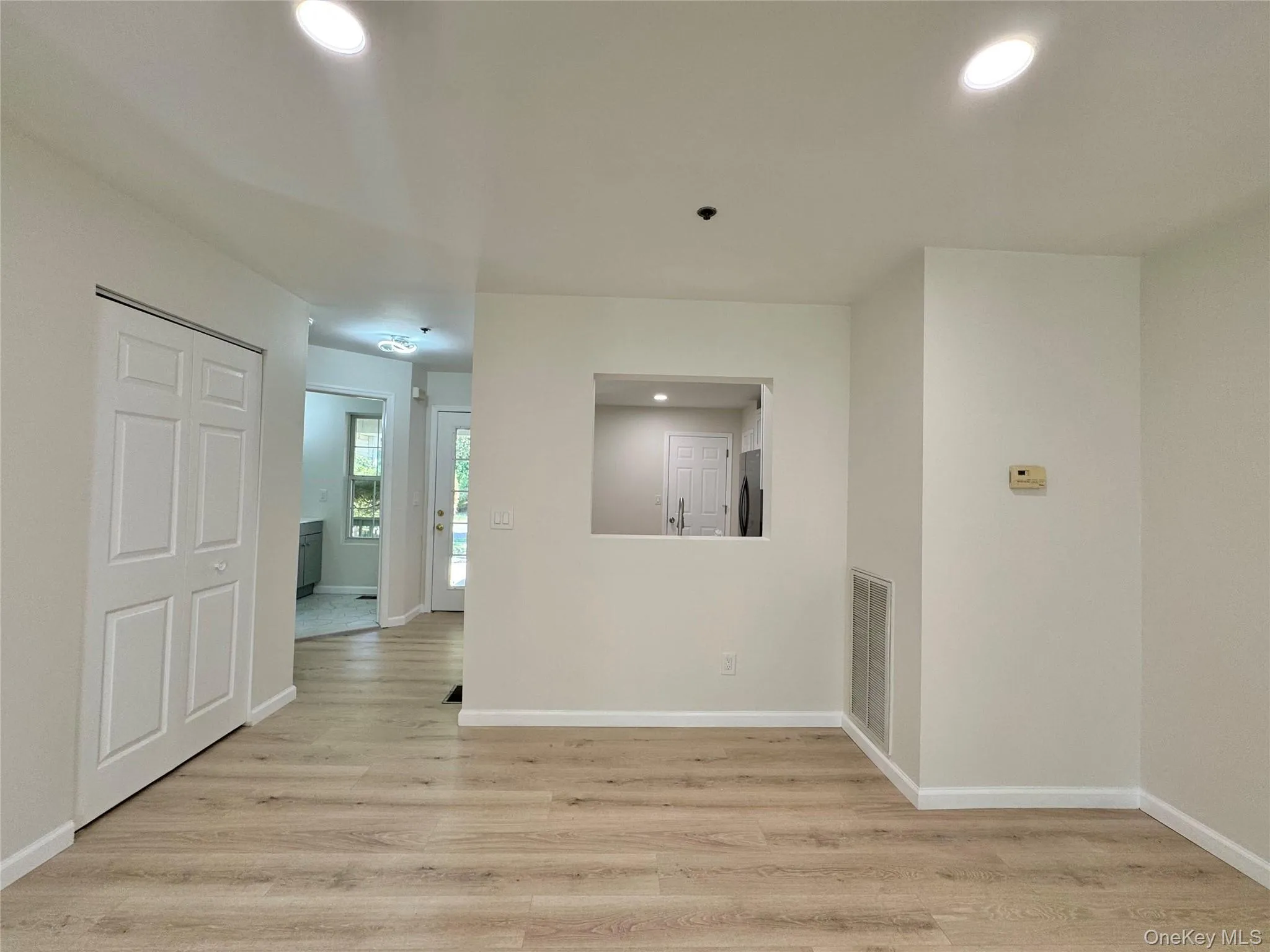43 Commodore Circle, Brookhaven, NY, 2 Bedrooms Bedrooms, 5 Rooms Rooms,2 BathroomsBathrooms,Residential,For Rent,Commodore Circle,0,1036637 43 Commodore Circle, Brookhaven, NY, 2 Bedrooms Bedrooms, 5 Rooms Rooms,2 BathroomsBathrooms,Residential,For Rent,Commodore Circle,0,1036637