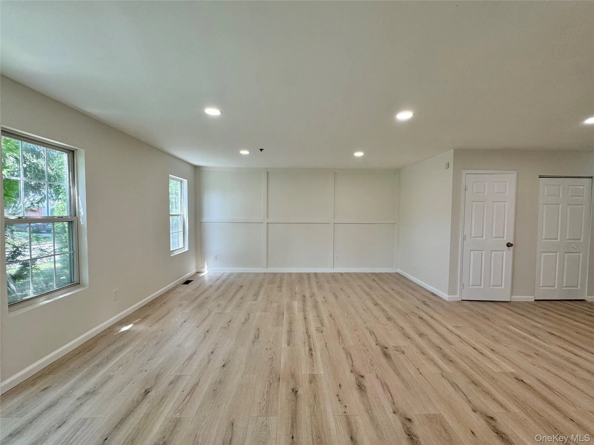 43 Commodore Circle, Brookhaven, NY, 2 Bedrooms Bedrooms, 5 Rooms Rooms,2 BathroomsBathrooms,Residential,For Rent,Commodore Circle,0,1036637 43 Commodore Circle, Brookhaven, NY, 2 Bedrooms Bedrooms, 5 Rooms Rooms,2 BathroomsBathrooms,Residential,For Rent,Commodore Circle,0,1036637