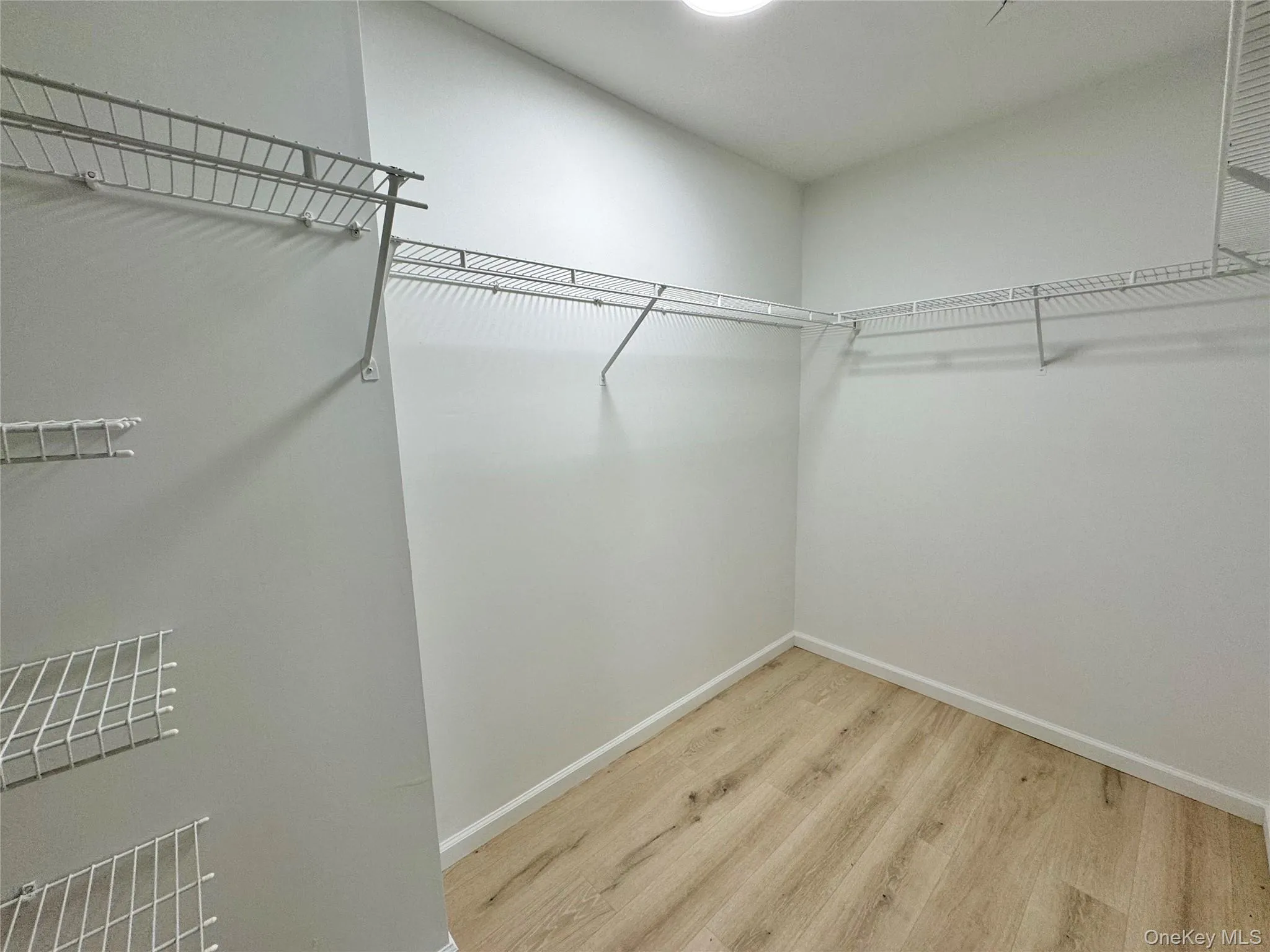43 Commodore Circle, Brookhaven, NY, 2 Bedrooms Bedrooms, 5 Rooms Rooms,2 BathroomsBathrooms,Residential,For Rent,Commodore Circle,0,1036637 43 Commodore Circle, Brookhaven, NY, 2 Bedrooms Bedrooms, 5 Rooms Rooms,2 BathroomsBathrooms,Residential,For Rent,Commodore Circle,0,1036637