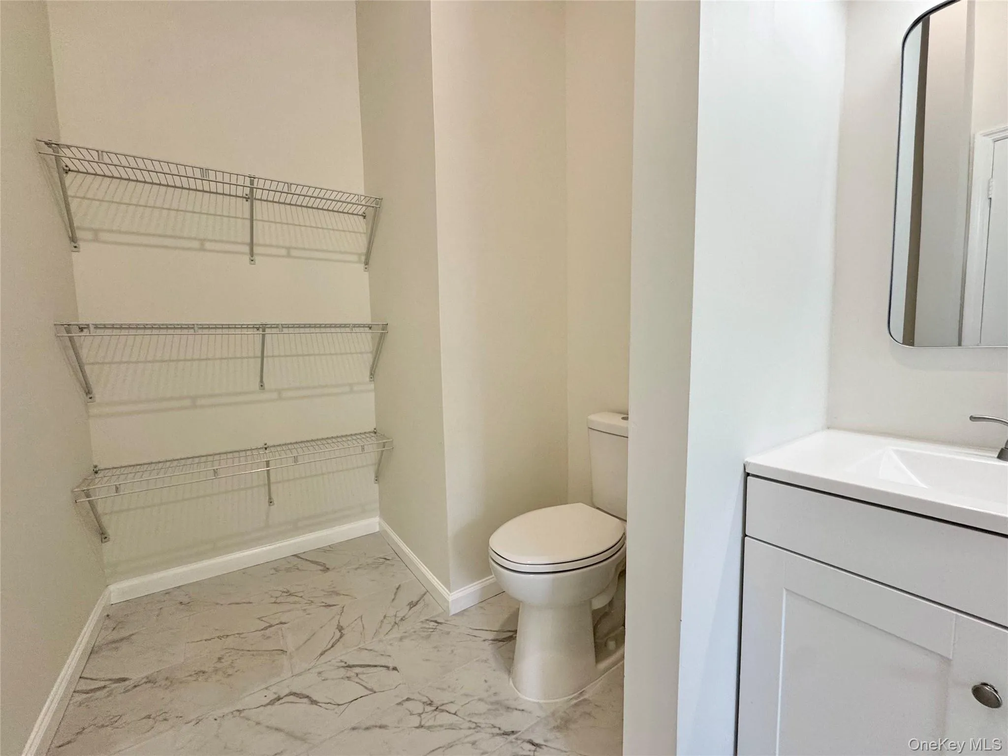 43 Commodore Circle, Brookhaven, NY, 2 Bedrooms Bedrooms, 5 Rooms Rooms,2 BathroomsBathrooms,Residential,For Rent,Commodore Circle,0,1036637 43 Commodore Circle, Brookhaven, NY, 2 Bedrooms Bedrooms, 5 Rooms Rooms,2 BathroomsBathrooms,Residential,For Rent,Commodore Circle,0,1036637