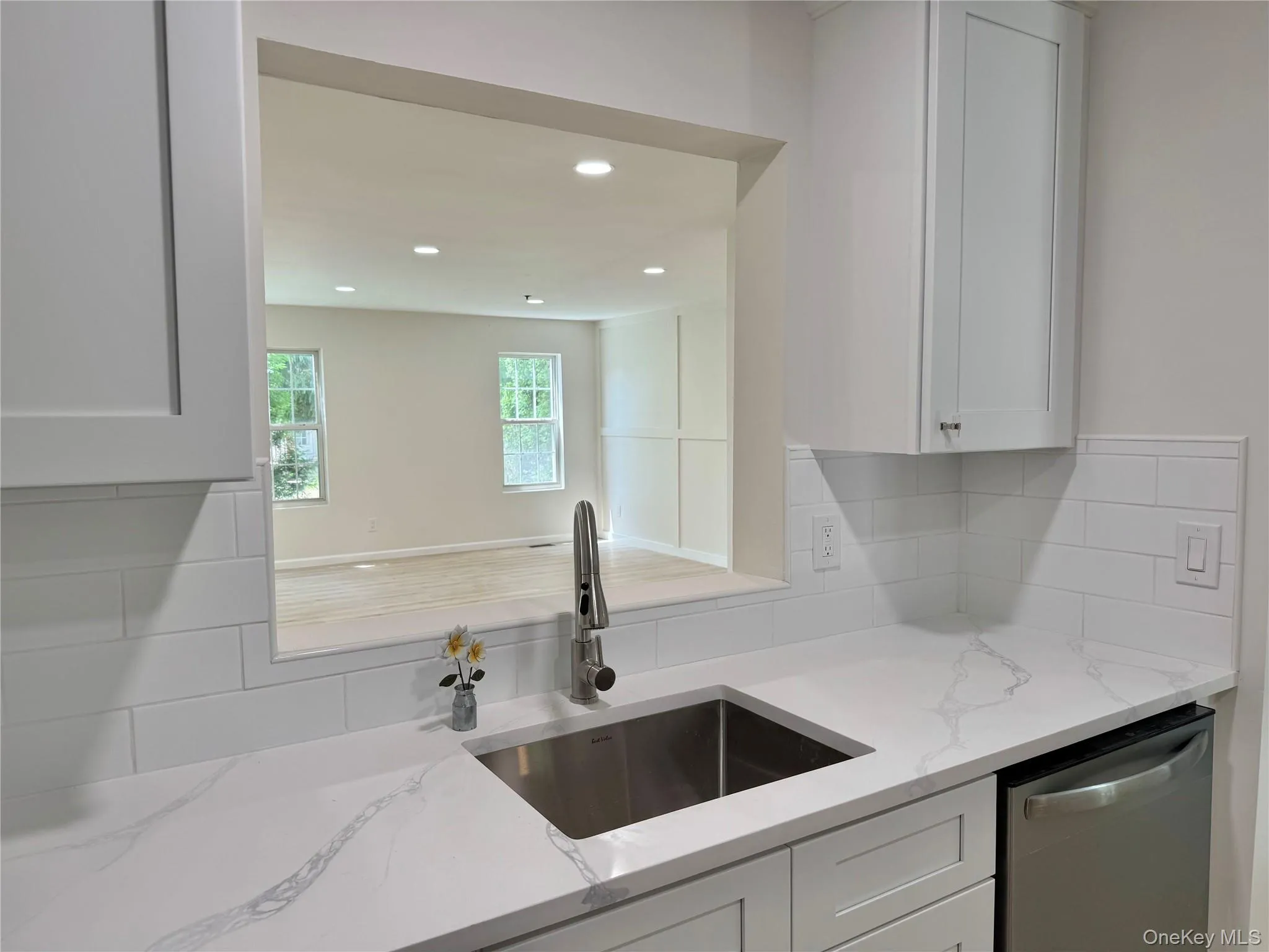 43 Commodore Circle, Brookhaven, NY, 2 Bedrooms Bedrooms, 5 Rooms Rooms,2 BathroomsBathrooms,Residential,For Rent,Commodore Circle,0,1036637 43 Commodore Circle, Brookhaven, NY, 2 Bedrooms Bedrooms, 5 Rooms Rooms,2 BathroomsBathrooms,Residential,For Rent,Commodore Circle,0,1036637