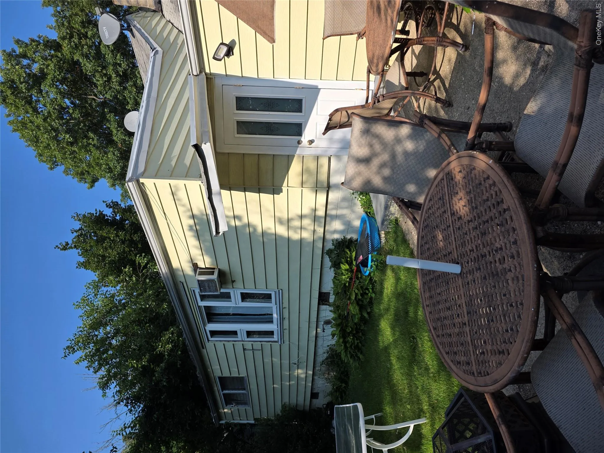 2467 New York Avenue, Huntington, NY, 3 Bedrooms Bedrooms, 6 Rooms Rooms,1 BathroomBathrooms,Residential,For Rent,New York,0,1036640 2467 New York Avenue, Huntington, NY, 3 Bedrooms Bedrooms, 6 Rooms Rooms,1 BathroomBathrooms,Residential,For Rent,New York,0,1036640