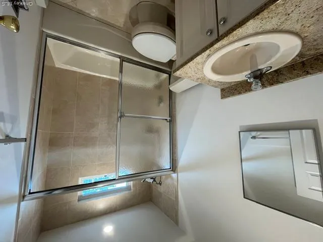 Hall Bathroom Hall Bathroom