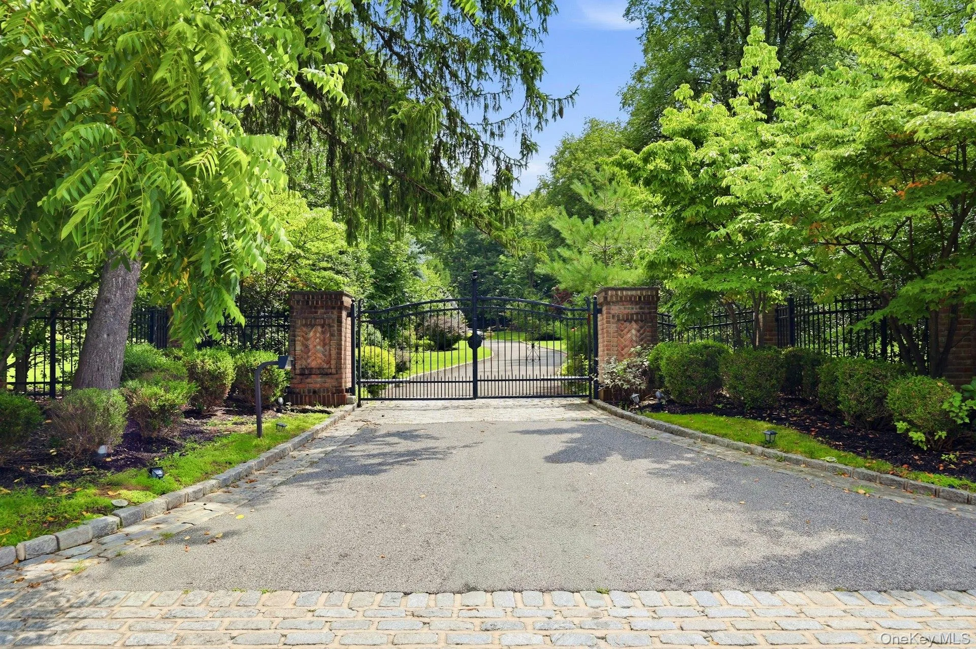225 Oyster Bay Road, Oyster Bay, NY, 5 Bedrooms Bedrooms, 12 Rooms Rooms,5 BathroomsBathrooms,Residential Lease,For Rent,Oyster Bay,0,1036644 225 Oyster Bay Road, Oyster Bay, NY, 5 Bedrooms Bedrooms, 12 Rooms Rooms,5 BathroomsBathrooms,Residential Lease,For Rent,Oyster Bay,0,1036644