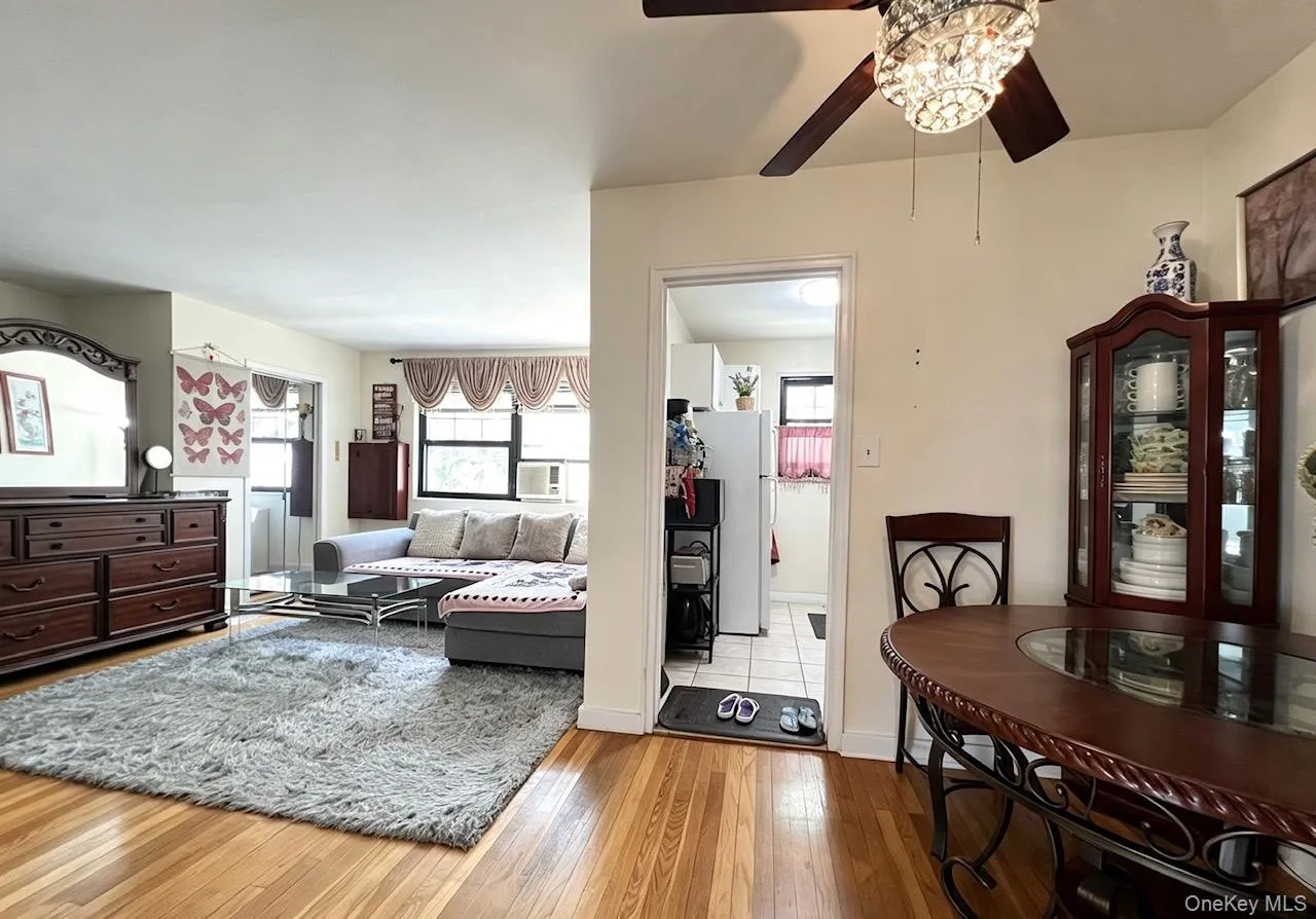 69-12 138th Street, New York, NY, 1 Bedroom Bedrooms, 4 Rooms Rooms,1 BathroomBathrooms,Residential,For Rent,138th Street,0,1036648 69-12 138th Street, New York, NY, 1 Bedroom Bedrooms, 4 Rooms Rooms,1 BathroomBathrooms,Residential,For Rent,138th Street,0,1036648