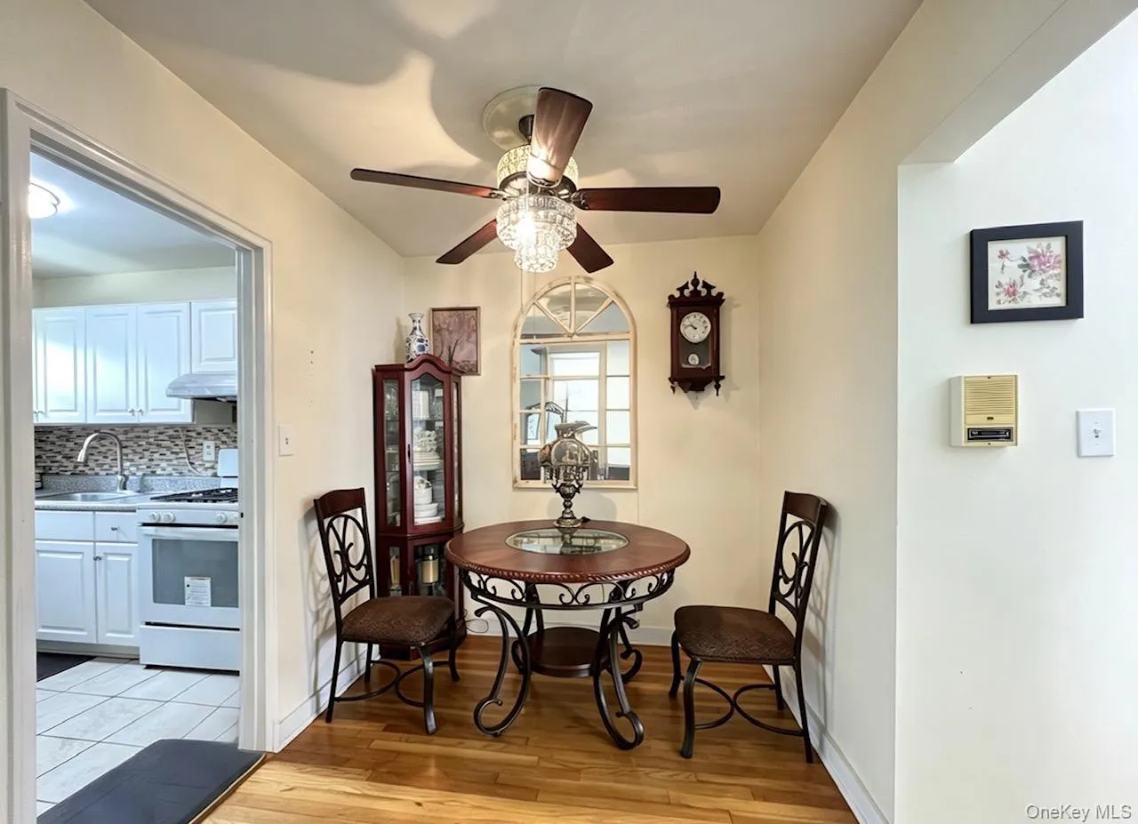 69-12 138th Street, New York, NY, 1 Bedroom Bedrooms, 4 Rooms Rooms,1 BathroomBathrooms,Residential,For Rent,138th Street,0,1036648 69-12 138th Street, New York, NY, 1 Bedroom Bedrooms, 4 Rooms Rooms,1 BathroomBathrooms,Residential,For Rent,138th Street,0,1036648
