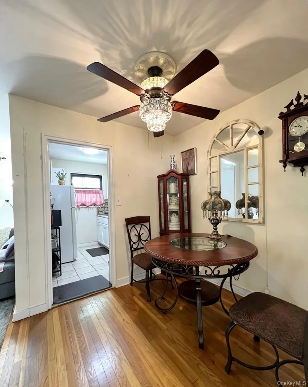 69-12 138th Street, New York, NY, 1 Bedroom Bedrooms, 4 Rooms Rooms,1 BathroomBathrooms,Residential,For Rent,138th Street,0,1036648 69-12 138th Street, New York, NY, 1 Bedroom Bedrooms, 4 Rooms Rooms,1 BathroomBathrooms,Residential,For Rent,138th Street,0,1036648
