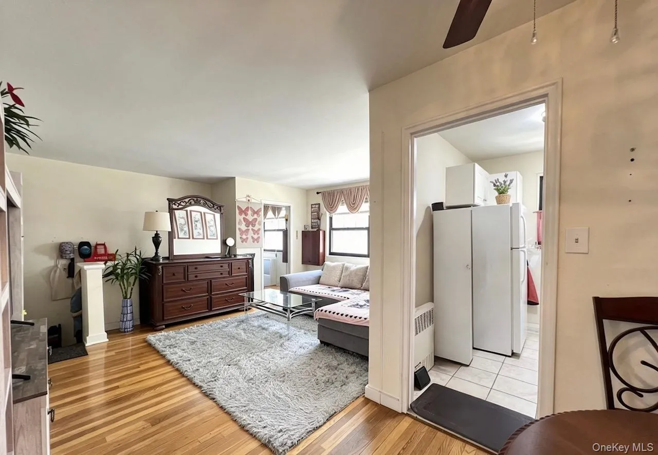 69-12 138th Street, New York, NY, 1 Bedroom Bedrooms, 4 Rooms Rooms,1 BathroomBathrooms,Residential,For Rent,138th Street,0,1036648 69-12 138th Street, New York, NY, 1 Bedroom Bedrooms, 4 Rooms Rooms,1 BathroomBathrooms,Residential,For Rent,138th Street,0,1036648