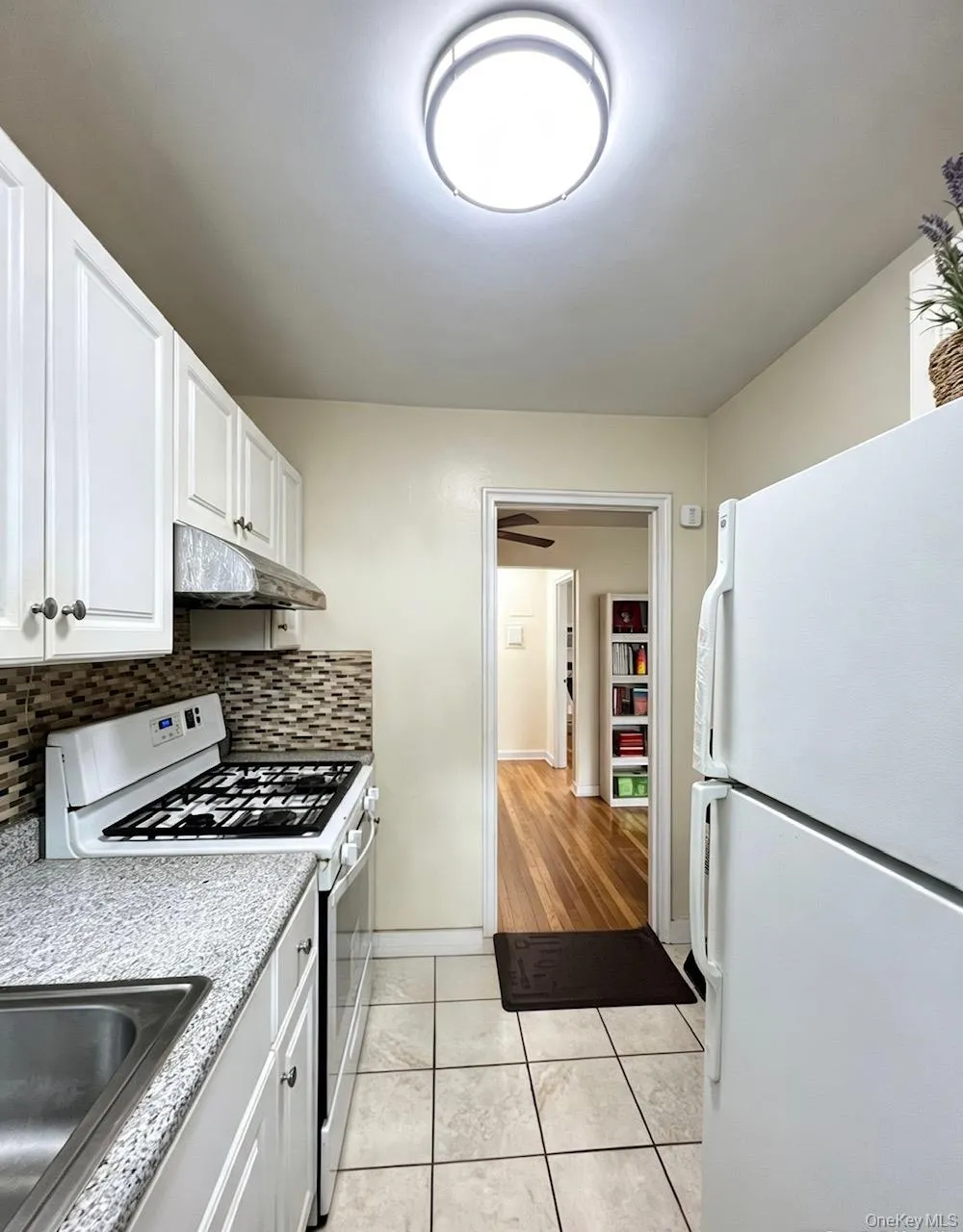 69-12 138th Street, New York, NY, 1 Bedroom Bedrooms, 4 Rooms Rooms,1 BathroomBathrooms,Residential,For Rent,138th Street,0,1036648 69-12 138th Street, New York, NY, 1 Bedroom Bedrooms, 4 Rooms Rooms,1 BathroomBathrooms,Residential,For Rent,138th Street,0,1036648