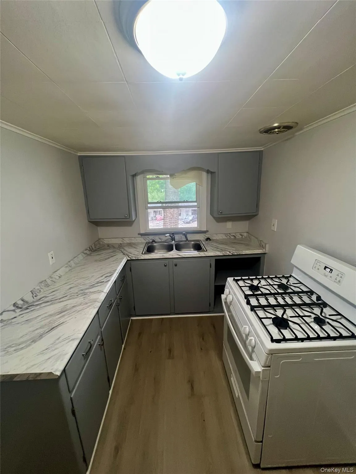 1612-1616 Route 9W, Marlboro, NY, 2 Bedrooms Bedrooms, 5 Rooms Rooms,1 BathroomBathrooms,Residential Lease,For Rent,Route 9W,0,1036650 1612-1616 Route 9W, Marlboro, NY, 2 Bedrooms Bedrooms, 5 Rooms Rooms,1 BathroomBathrooms,Residential Lease,For Rent,Route 9W,0,1036650
