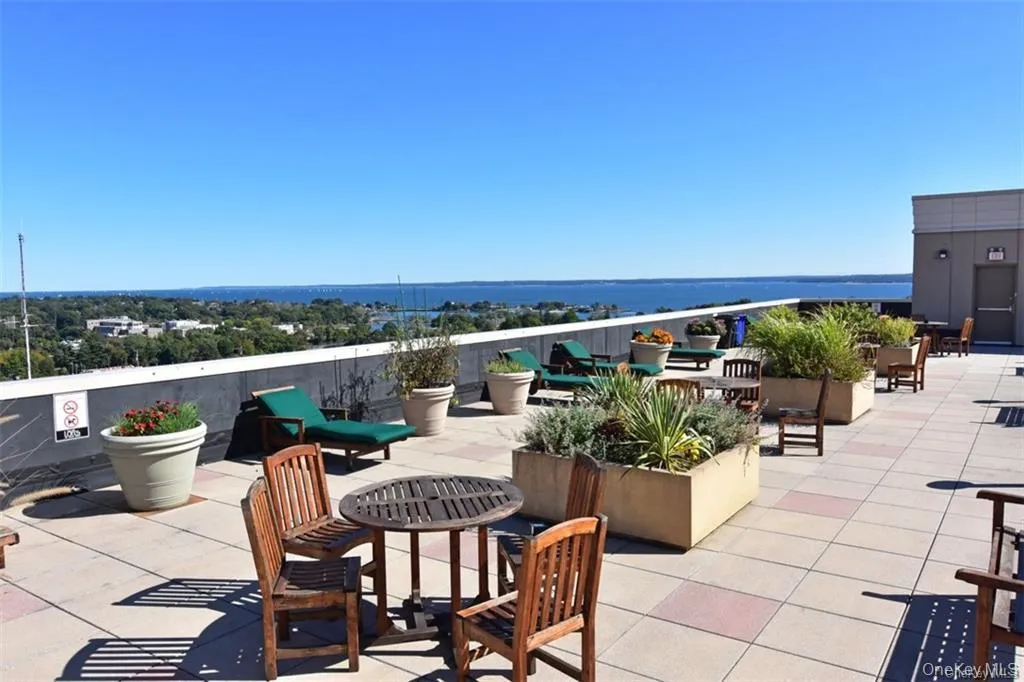 100 New Roc City Place, New Rochelle, NY, 1 Bedroom Bedrooms, 3 Rooms Rooms,1 BathroomBathrooms,Residential,For Rent,New Roc City,0,1036651 100 New Roc City Place, New Rochelle, NY, 1 Bedroom Bedrooms, 3 Rooms Rooms,1 BathroomBathrooms,Residential,For Rent,New Roc City,0,1036651