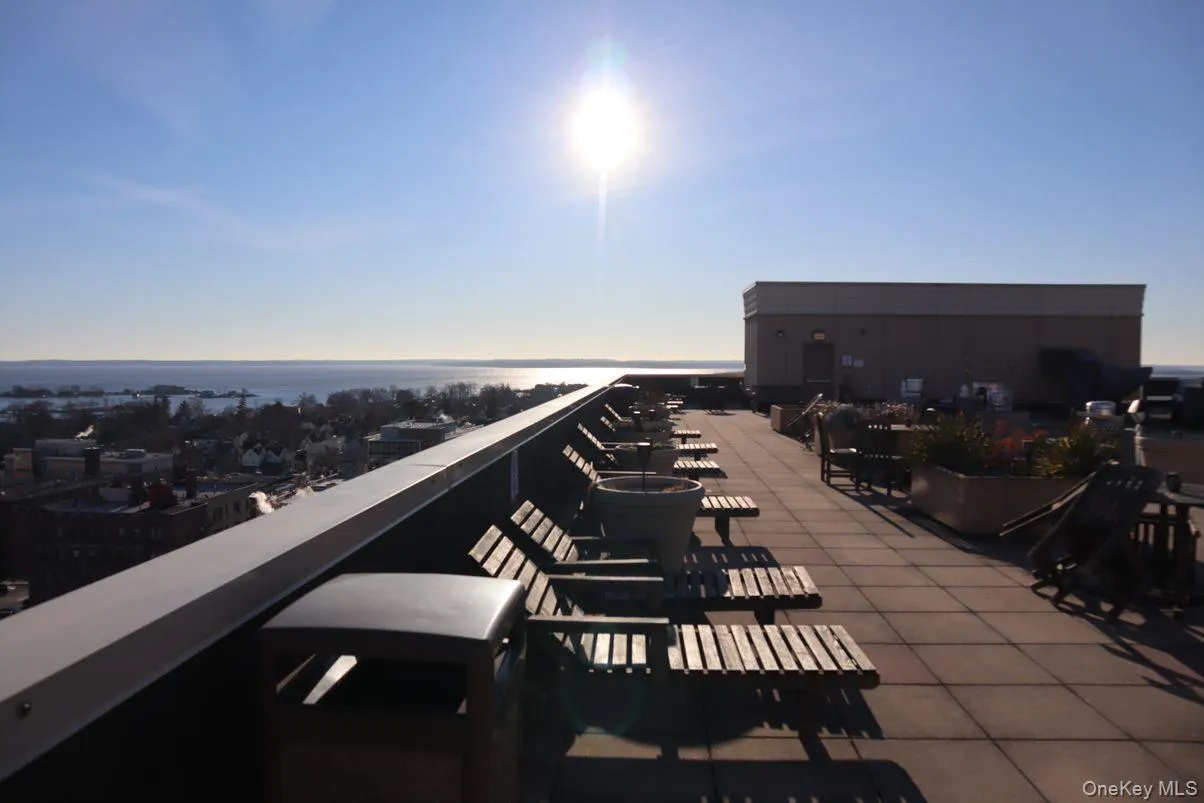 100 New Roc City Place, New Rochelle, NY, 1 Bedroom Bedrooms, 3 Rooms Rooms,1 BathroomBathrooms,Residential,For Rent,New Roc City,0,1036651 100 New Roc City Place, New Rochelle, NY, 1 Bedroom Bedrooms, 3 Rooms Rooms,1 BathroomBathrooms,Residential,For Rent,New Roc City,0,1036651