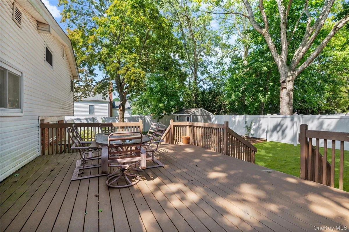 369 Central Avenue, Babylon, NY, 3 Bedrooms Bedrooms, 8 Rooms Rooms,2 BathroomsBathrooms,Residential,For Rent,Central,0,1036653 369 Central Avenue, Babylon, NY, 3 Bedrooms Bedrooms, 8 Rooms Rooms,2 BathroomsBathrooms,Residential,For Rent,Central,0,1036653