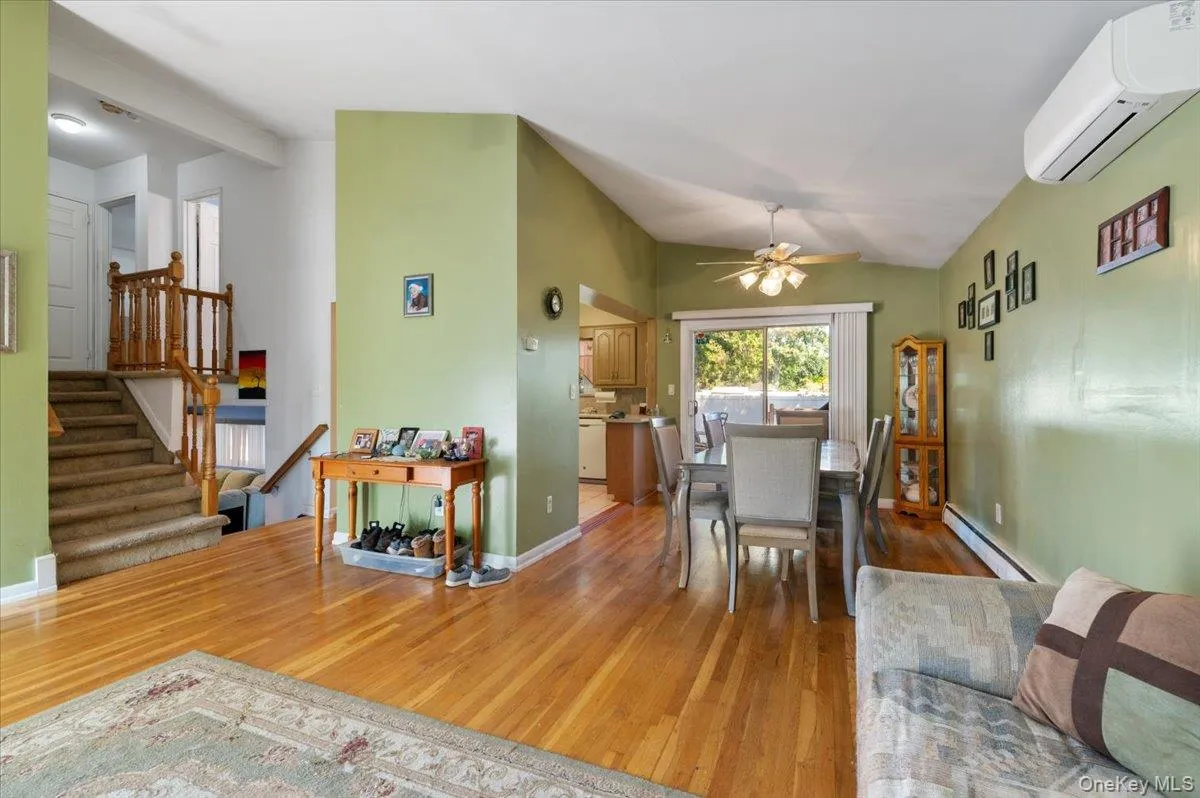 369 Central Avenue, Babylon, NY, 3 Bedrooms Bedrooms, 8 Rooms Rooms,2 BathroomsBathrooms,Residential,For Rent,Central,0,1036653 369 Central Avenue, Babylon, NY, 3 Bedrooms Bedrooms, 8 Rooms Rooms,2 BathroomsBathrooms,Residential,For Rent,Central,0,1036653