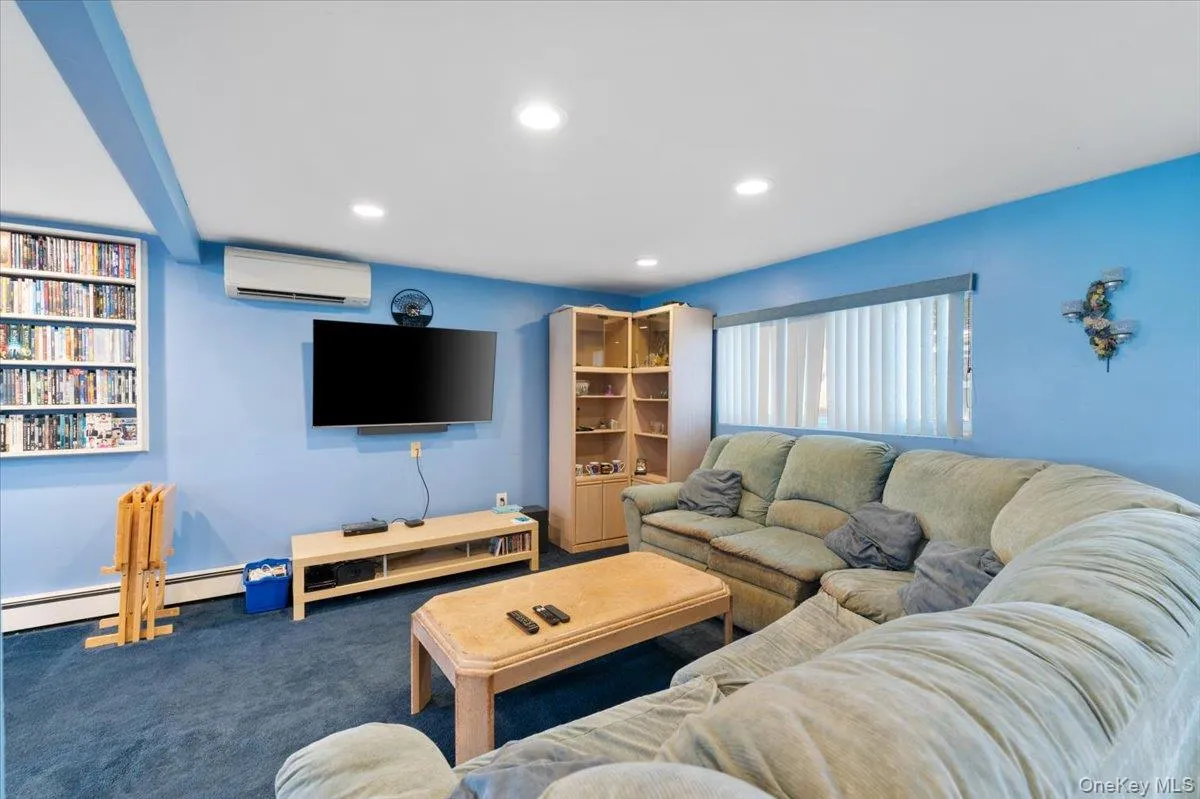 369 Central Avenue, Babylon, NY, 3 Bedrooms Bedrooms, 8 Rooms Rooms,2 BathroomsBathrooms,Residential,For Rent,Central,0,1036653 369 Central Avenue, Babylon, NY, 3 Bedrooms Bedrooms, 8 Rooms Rooms,2 BathroomsBathrooms,Residential,For Rent,Central,0,1036653