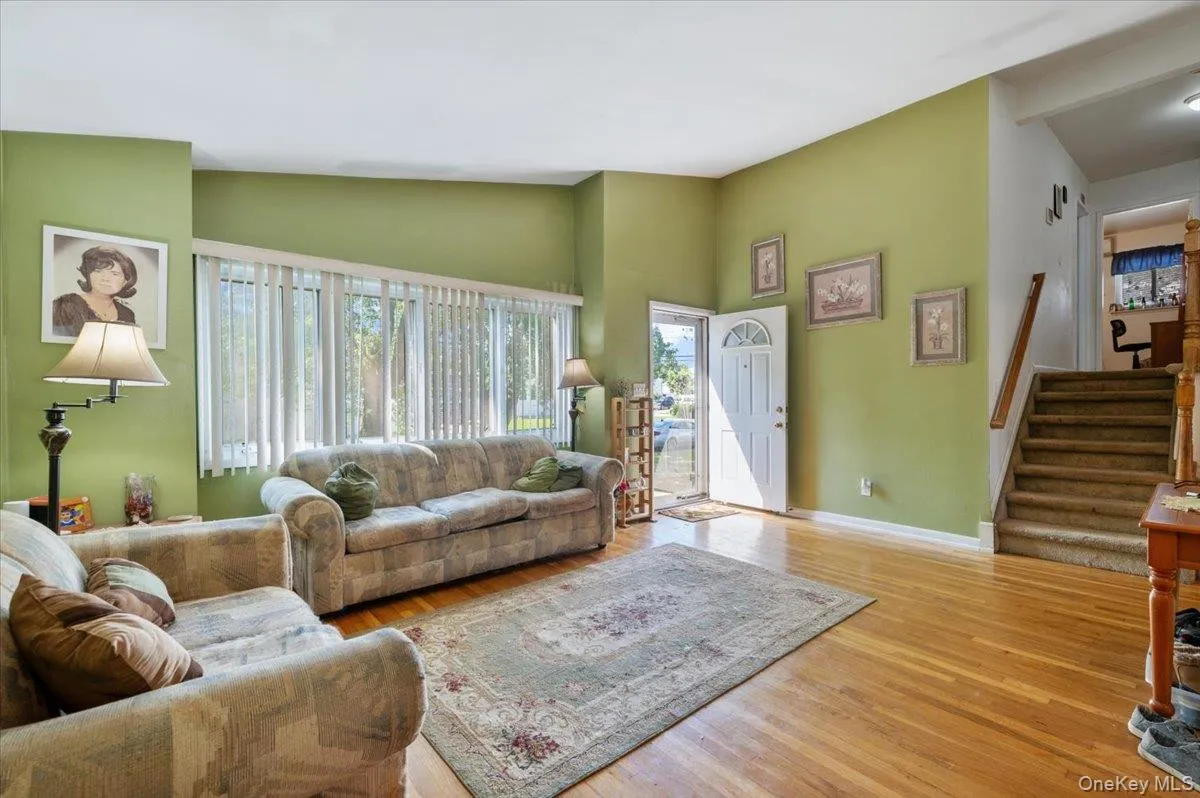 369 Central Avenue, Babylon, NY, 3 Bedrooms Bedrooms, 8 Rooms Rooms,2 BathroomsBathrooms,Residential,For Rent,Central,0,1036653 369 Central Avenue, Babylon, NY, 3 Bedrooms Bedrooms, 8 Rooms Rooms,2 BathroomsBathrooms,Residential,For Rent,Central,0,1036653
