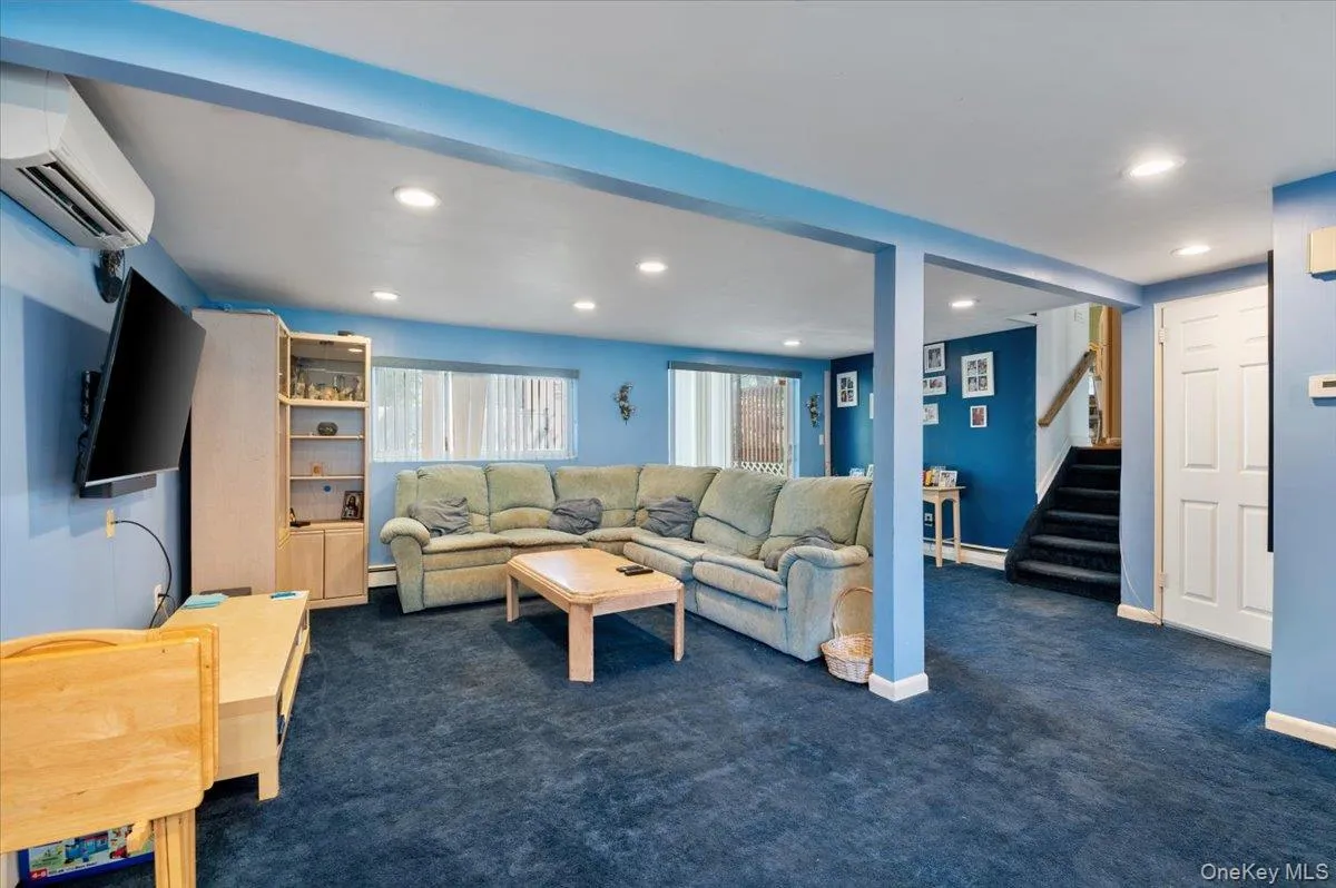 369 Central Avenue, Babylon, NY, 3 Bedrooms Bedrooms, 8 Rooms Rooms,2 BathroomsBathrooms,Residential,For Rent,Central,0,1036653 369 Central Avenue, Babylon, NY, 3 Bedrooms Bedrooms, 8 Rooms Rooms,2 BathroomsBathrooms,Residential,For Rent,Central,0,1036653
