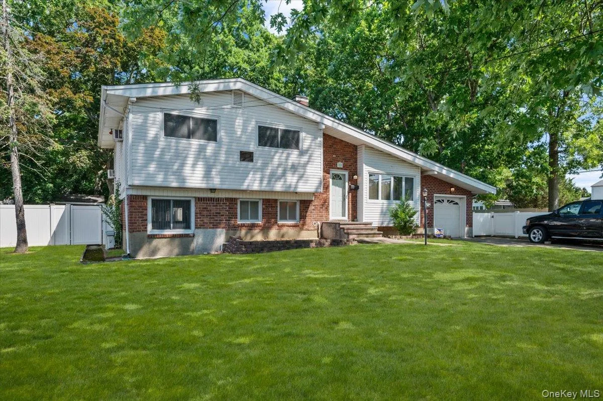 369 Central Avenue, Babylon, NY, 3 Bedrooms Bedrooms, 8 Rooms Rooms,2 BathroomsBathrooms,Residential,For Rent,Central,0,1036653 369 Central Avenue, Babylon, NY, 3 Bedrooms Bedrooms, 8 Rooms Rooms,2 BathroomsBathrooms,Residential,For Rent,Central,0,1036653