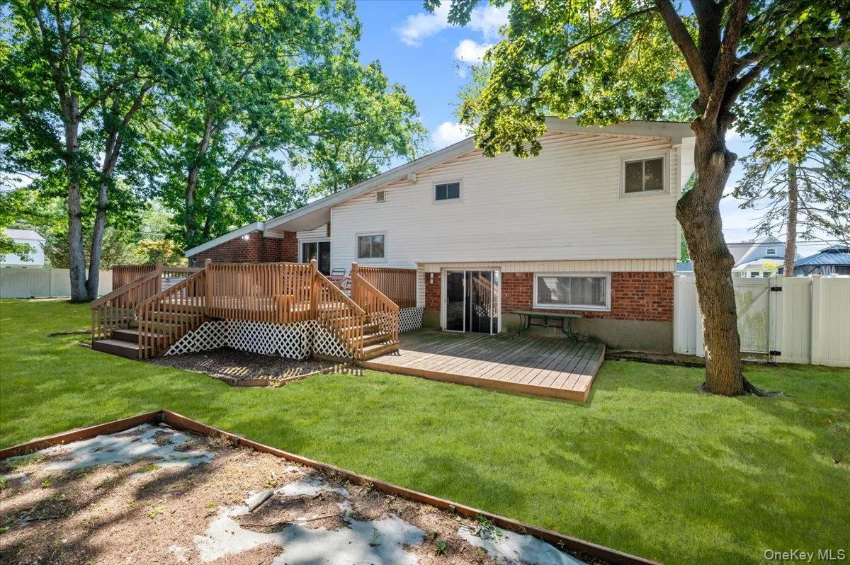 369 Central Avenue, Babylon, NY, 3 Bedrooms Bedrooms, 8 Rooms Rooms,2 BathroomsBathrooms,Residential,For Rent,Central,0,1036653 369 Central Avenue, Babylon, NY, 3 Bedrooms Bedrooms, 8 Rooms Rooms,2 BathroomsBathrooms,Residential,For Rent,Central,0,1036653