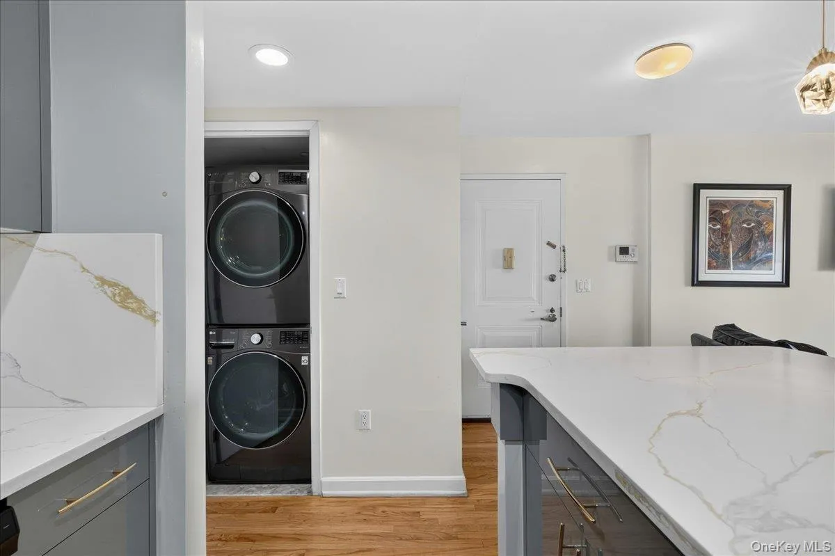 775 Lafayette Avenue, New York, NY, 2 Bedrooms Bedrooms, 4 Rooms Rooms,1 BathroomBathrooms,Residential,For Rent,Lafayette,0,1036654 775 Lafayette Avenue, New York, NY, 2 Bedrooms Bedrooms, 4 Rooms Rooms,1 BathroomBathrooms,Residential,For Rent,Lafayette,0,1036654