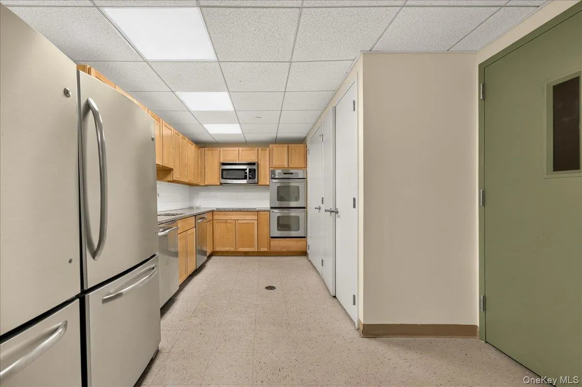 775 Lafayette Avenue, New York, NY, 2 Bedrooms Bedrooms, 4 Rooms Rooms,1 BathroomBathrooms,Residential,For Rent,Lafayette,0,1036654 775 Lafayette Avenue, New York, NY, 2 Bedrooms Bedrooms, 4 Rooms Rooms,1 BathroomBathrooms,Residential,For Rent,Lafayette,0,1036654