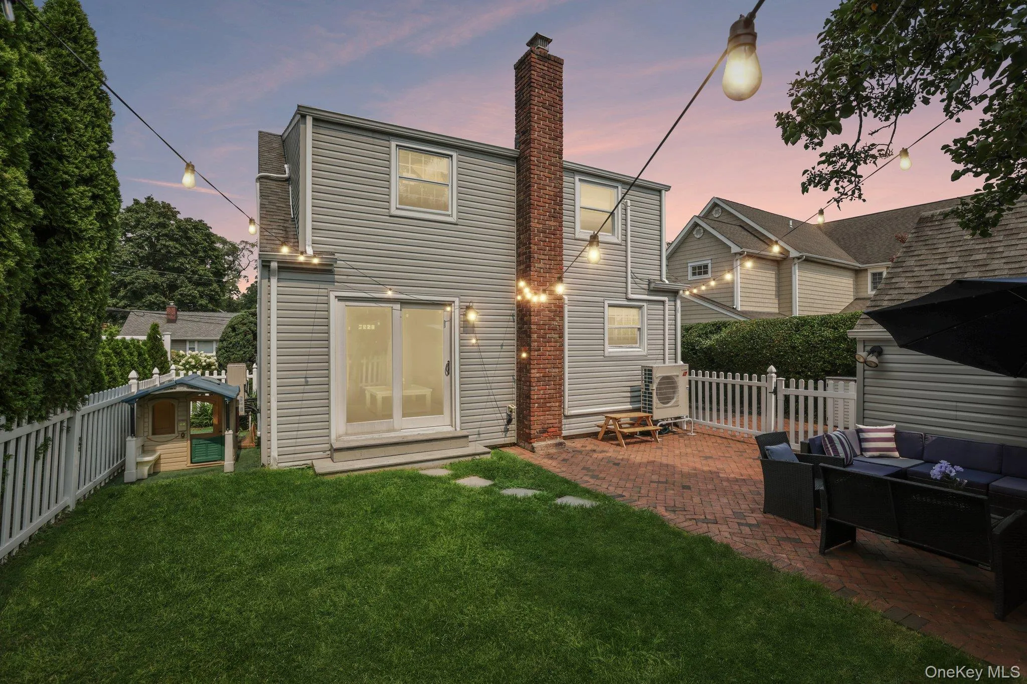 76 Highfield Avenue, North Hempstead, NY, 4 Bedrooms Bedrooms, 6 Rooms Rooms,2 BathroomsBathrooms,Residential,For Rent,Highfield,0,1036655 76 Highfield Avenue, North Hempstead, NY, 4 Bedrooms Bedrooms, 6 Rooms Rooms,2 BathroomsBathrooms,Residential,For Rent,Highfield,0,1036655