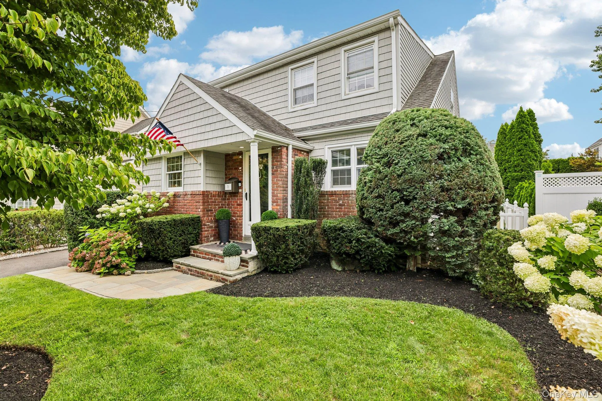 76 Highfield Avenue, North Hempstead, NY, 4 Bedrooms Bedrooms, 6 Rooms Rooms,2 BathroomsBathrooms,Residential,For Rent,Highfield,0,1036655 76 Highfield Avenue, North Hempstead, NY, 4 Bedrooms Bedrooms, 6 Rooms Rooms,2 BathroomsBathrooms,Residential,For Rent,Highfield,0,1036655