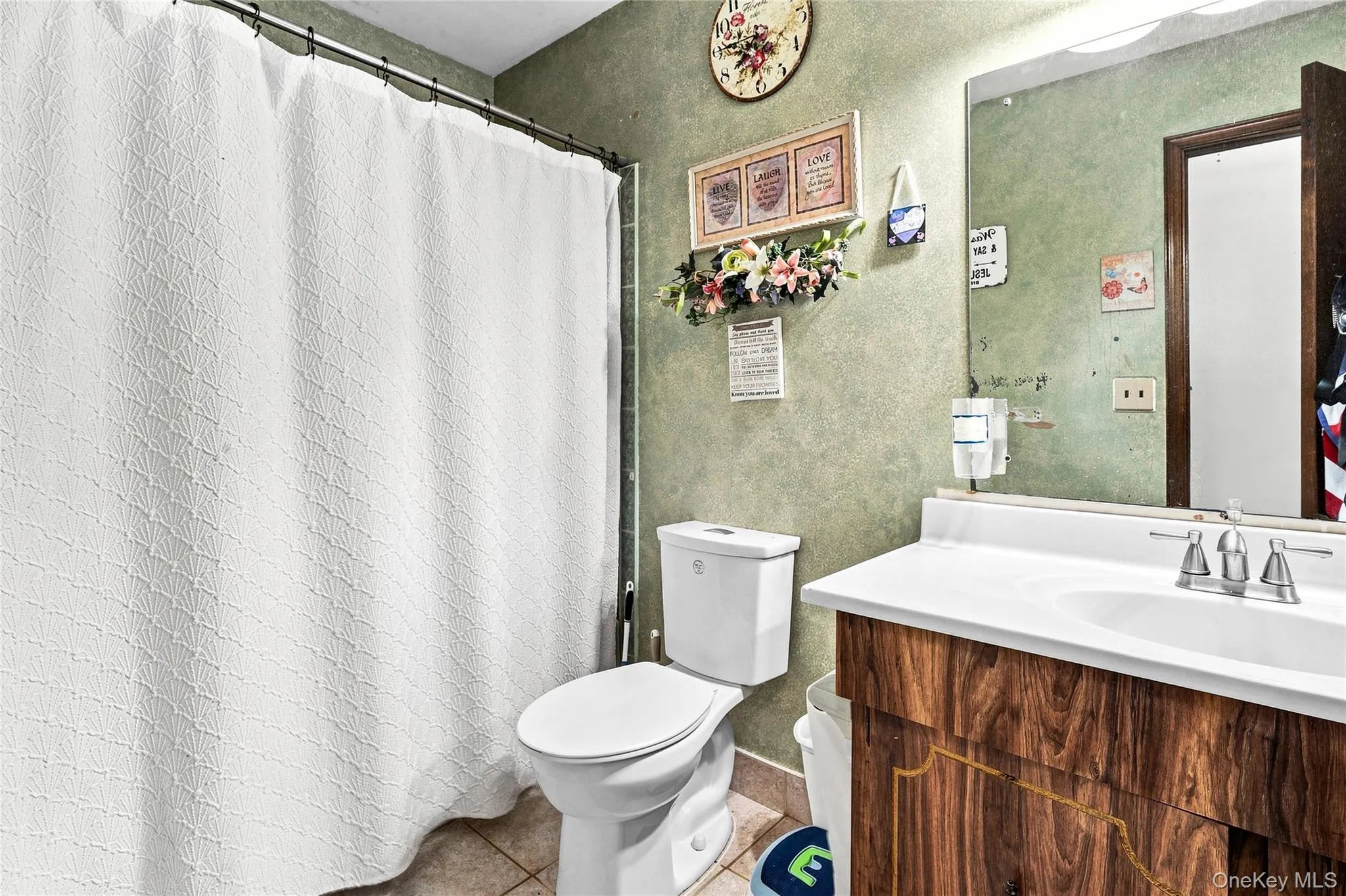 40 Glenridge Avenue, Brookhaven, NY, 3 Bedrooms Bedrooms, 7 Rooms Rooms,2 BathroomsBathrooms,Residential,For Rent,Glenridge,0,1036659 40 Glenridge Avenue, Brookhaven, NY, 3 Bedrooms Bedrooms, 7 Rooms Rooms,2 BathroomsBathrooms,Residential,For Rent,Glenridge,0,1036659