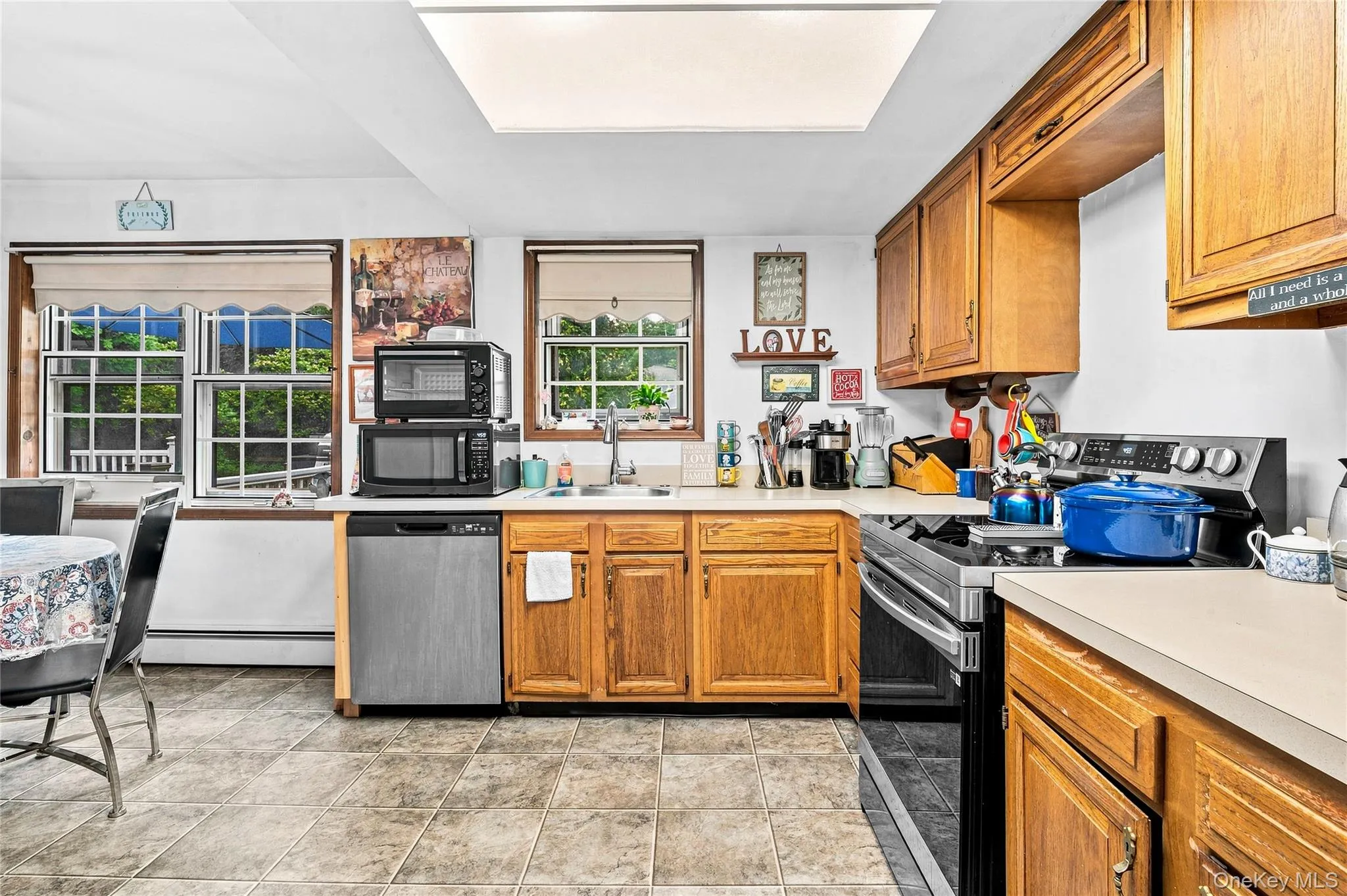 40 Glenridge Avenue, Brookhaven, NY, 3 Bedrooms Bedrooms, 7 Rooms Rooms,2 BathroomsBathrooms,Residential,For Rent,Glenridge,0,1036659 40 Glenridge Avenue, Brookhaven, NY, 3 Bedrooms Bedrooms, 7 Rooms Rooms,2 BathroomsBathrooms,Residential,For Rent,Glenridge,0,1036659