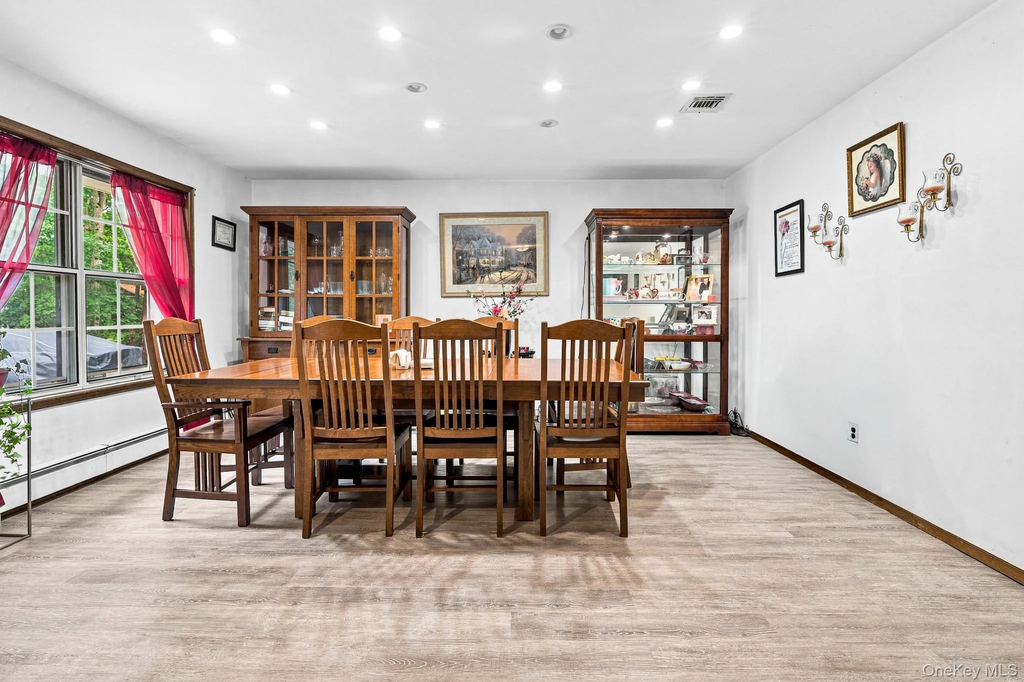 40 Glenridge Avenue, Brookhaven, NY, 3 Bedrooms Bedrooms, 7 Rooms Rooms,2 BathroomsBathrooms,Residential,For Rent,Glenridge,0,1036659 40 Glenridge Avenue, Brookhaven, NY, 3 Bedrooms Bedrooms, 7 Rooms Rooms,2 BathroomsBathrooms,Residential,For Rent,Glenridge,0,1036659