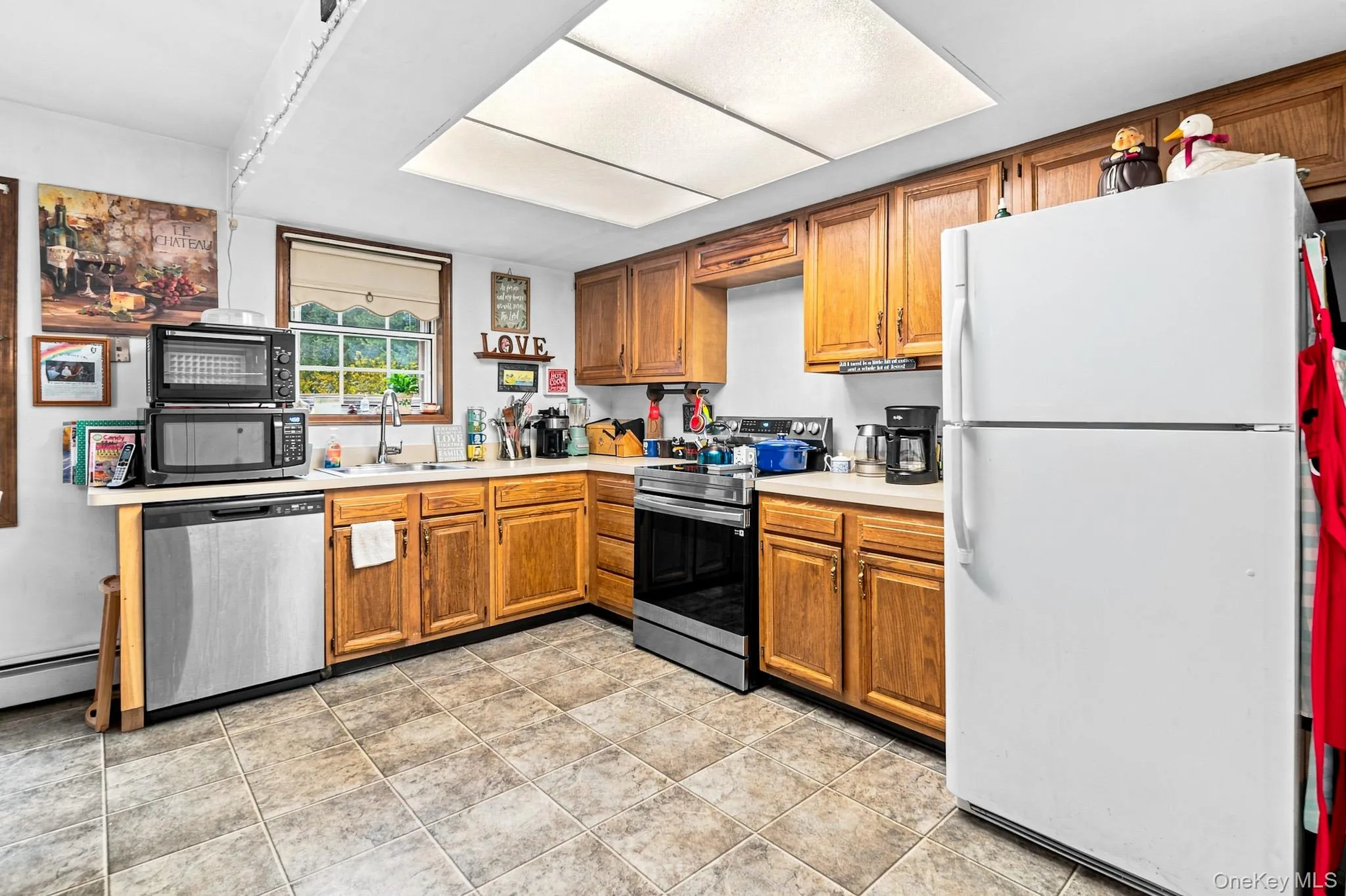 40 Glenridge Avenue, Brookhaven, NY, 3 Bedrooms Bedrooms, 7 Rooms Rooms,2 BathroomsBathrooms,Residential,For Rent,Glenridge,0,1036659 40 Glenridge Avenue, Brookhaven, NY, 3 Bedrooms Bedrooms, 7 Rooms Rooms,2 BathroomsBathrooms,Residential,For Rent,Glenridge,0,1036659