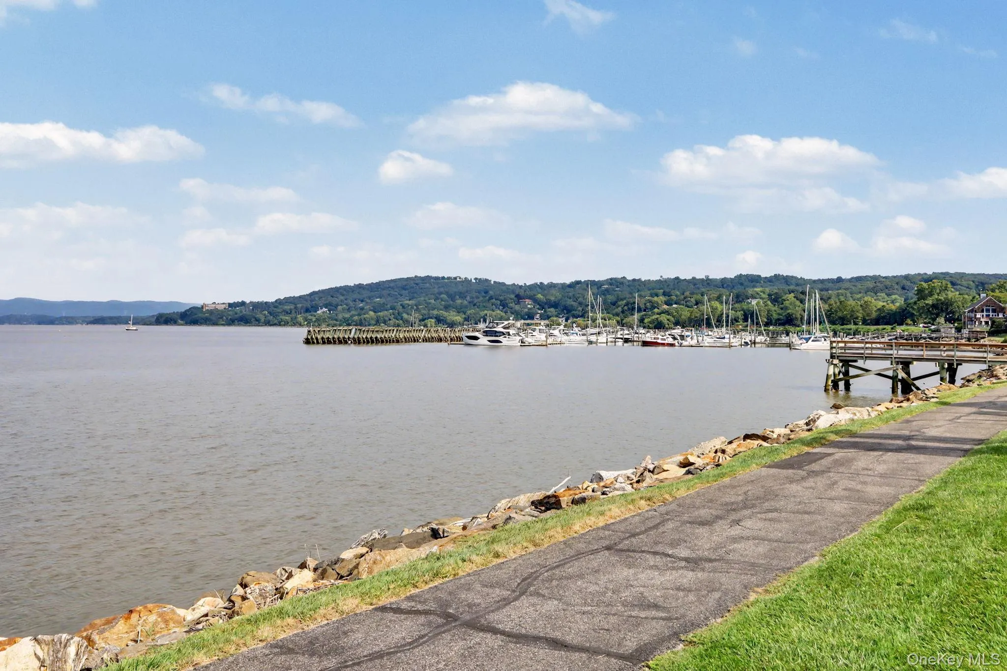 601 Half Moon Bay Drive, Cortlandt, NY, 1 Bedroom Bedrooms, 4 Rooms Rooms,1 BathroomBathrooms,Residential,For Rent,Half Moon Bay,0,1036662 601 Half Moon Bay Drive, Cortlandt, NY, 1 Bedroom Bedrooms, 4 Rooms Rooms,1 BathroomBathrooms,Residential,For Rent,Half Moon Bay,0,1036662