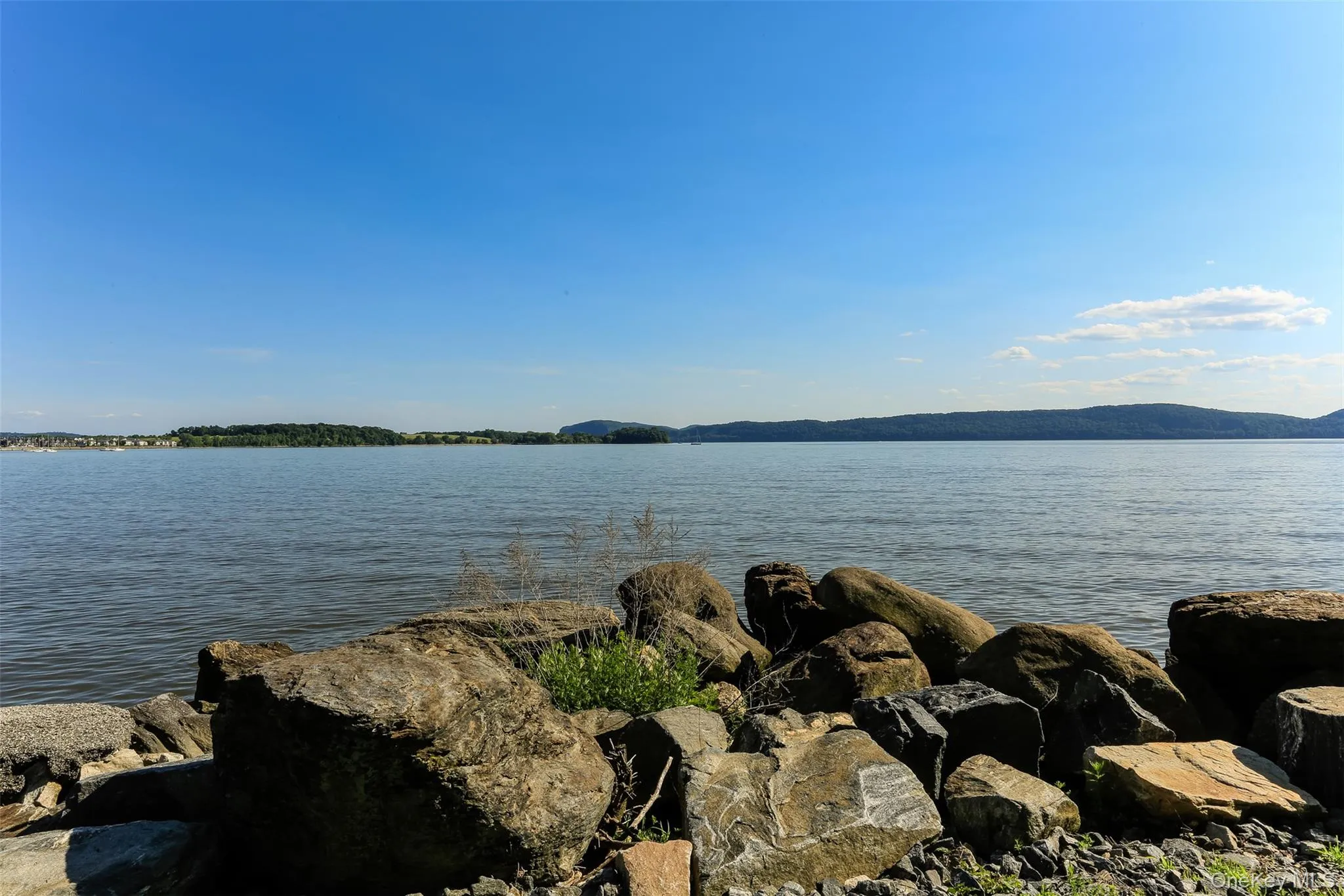 601 Half Moon Bay Drive, Cortlandt, NY, 1 Bedroom Bedrooms, 4 Rooms Rooms,1 BathroomBathrooms,Residential,For Rent,Half Moon Bay,0,1036662 601 Half Moon Bay Drive, Cortlandt, NY, 1 Bedroom Bedrooms, 4 Rooms Rooms,1 BathroomBathrooms,Residential,For Rent,Half Moon Bay,0,1036662