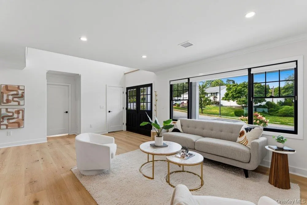 8 Allison Drive, Oyster Bay, NY, 5 Bedrooms Bedrooms, 9 Rooms Rooms,5 BathroomsBathrooms,Residential,For Rent,Allison,0,1036664 8 Allison Drive, Oyster Bay, NY, 5 Bedrooms Bedrooms, 9 Rooms Rooms,5 BathroomsBathrooms,Residential,For Rent,Allison,0,1036664