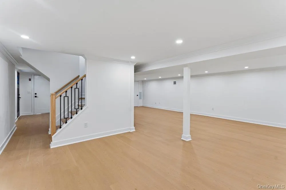 8 Allison Drive, Oyster Bay, NY, 5 Bedrooms Bedrooms, 9 Rooms Rooms,5 BathroomsBathrooms,Residential,For Rent,Allison,0,1036664 8 Allison Drive, Oyster Bay, NY, 5 Bedrooms Bedrooms, 9 Rooms Rooms,5 BathroomsBathrooms,Residential,For Rent,Allison,0,1036664