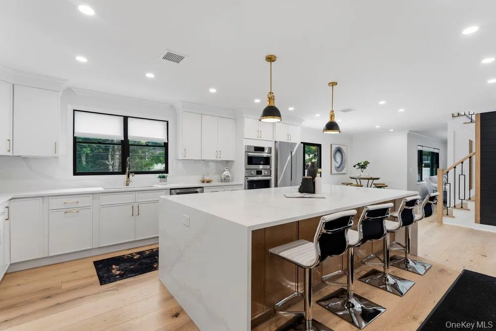 8 Allison Drive, Oyster Bay, NY, 5 Bedrooms Bedrooms, 9 Rooms Rooms,5 BathroomsBathrooms,Residential,For Rent,Allison,0,1036664 8 Allison Drive, Oyster Bay, NY, 5 Bedrooms Bedrooms, 9 Rooms Rooms,5 BathroomsBathrooms,Residential,For Rent,Allison,0,1036664