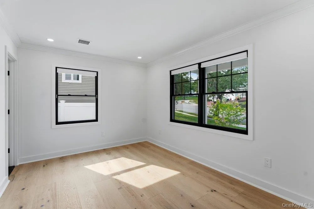 8 Allison Drive, Oyster Bay, NY, 5 Bedrooms Bedrooms, 9 Rooms Rooms,5 BathroomsBathrooms,Residential,For Rent,Allison,0,1036664 8 Allison Drive, Oyster Bay, NY, 5 Bedrooms Bedrooms, 9 Rooms Rooms,5 BathroomsBathrooms,Residential,For Rent,Allison,0,1036664