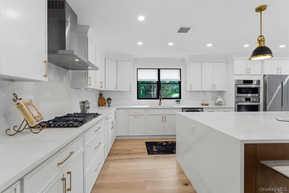 8 Allison Drive, Oyster Bay, NY, 5 Bedrooms Bedrooms, 9 Rooms Rooms,5 BathroomsBathrooms,Residential,For Rent,Allison,0,1036664 8 Allison Drive, Oyster Bay, NY, 5 Bedrooms Bedrooms, 9 Rooms Rooms,5 BathroomsBathrooms,Residential,For Rent,Allison,0,1036664