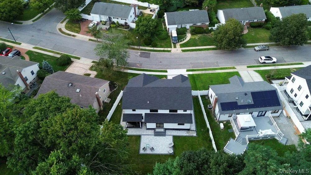 8 Allison Drive, Oyster Bay, NY, 5 Bedrooms Bedrooms, 9 Rooms Rooms,5 BathroomsBathrooms,Residential,For Rent,Allison,0,1036664 8 Allison Drive, Oyster Bay, NY, 5 Bedrooms Bedrooms, 9 Rooms Rooms,5 BathroomsBathrooms,Residential,For Rent,Allison,0,1036664