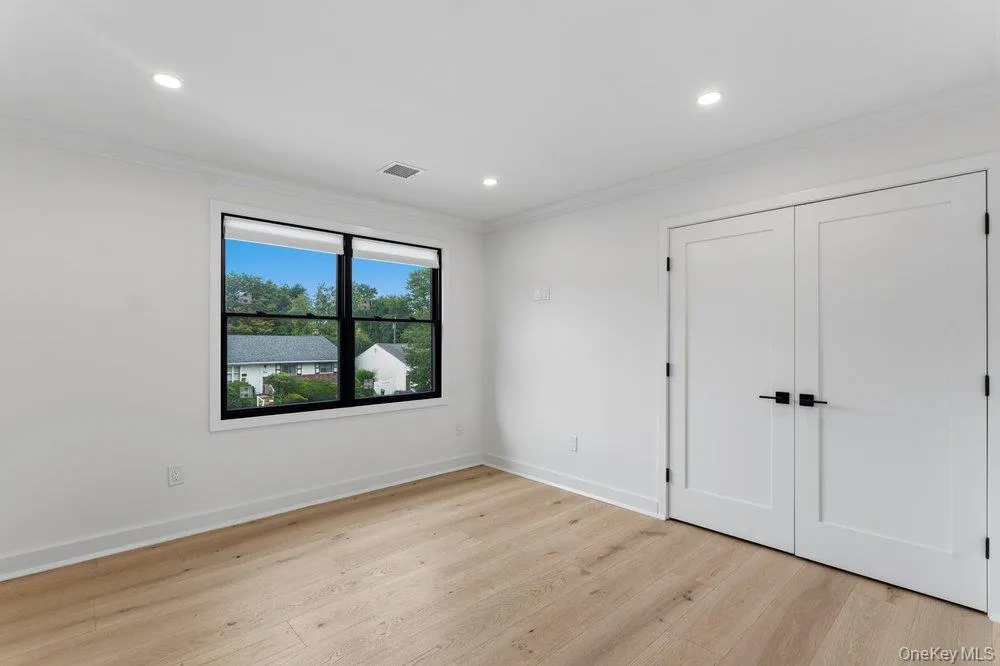8 Allison Drive, Oyster Bay, NY, 5 Bedrooms Bedrooms, 9 Rooms Rooms,5 BathroomsBathrooms,Residential,For Rent,Allison,0,1036664 8 Allison Drive, Oyster Bay, NY, 5 Bedrooms Bedrooms, 9 Rooms Rooms,5 BathroomsBathrooms,Residential,For Rent,Allison,0,1036664