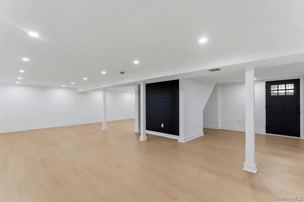 8 Allison Drive, Oyster Bay, NY, 5 Bedrooms Bedrooms, 9 Rooms Rooms,5 BathroomsBathrooms,Residential,For Rent,Allison,0,1036664 8 Allison Drive, Oyster Bay, NY, 5 Bedrooms Bedrooms, 9 Rooms Rooms,5 BathroomsBathrooms,Residential,For Rent,Allison,0,1036664