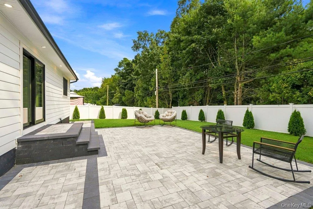 8 Allison Drive, Oyster Bay, NY, 5 Bedrooms Bedrooms, 9 Rooms Rooms,5 BathroomsBathrooms,Residential,For Rent,Allison,0,1036664 8 Allison Drive, Oyster Bay, NY, 5 Bedrooms Bedrooms, 9 Rooms Rooms,5 BathroomsBathrooms,Residential,For Rent,Allison,0,1036664