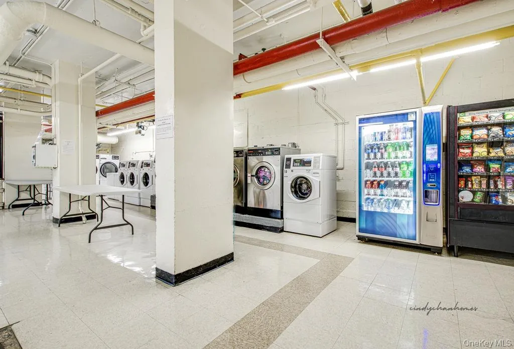 97-37 63rd Road, New York, NY, 1 Bedroom Bedrooms, 4 Rooms Rooms,1 BathroomBathrooms,Residential,For Rent,63rd,0,1036665 97-37 63rd Road, New York, NY, 1 Bedroom Bedrooms, 4 Rooms Rooms,1 BathroomBathrooms,Residential,For Rent,63rd,0,1036665