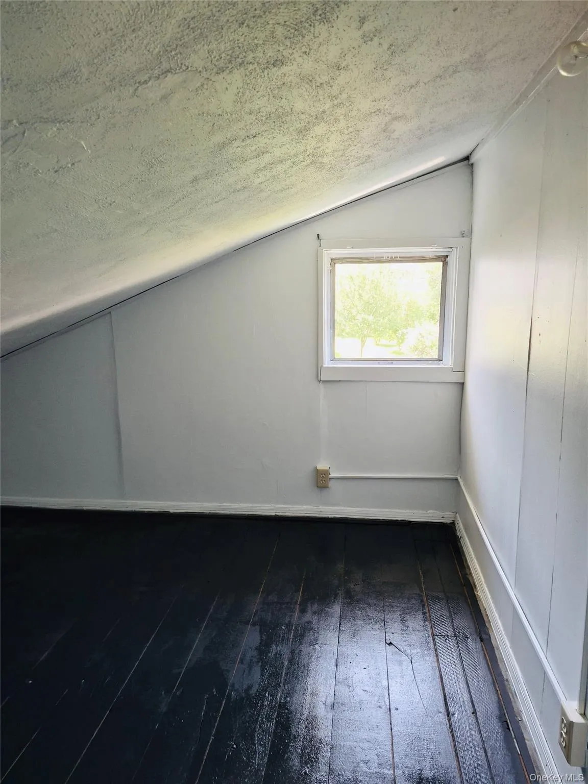 12 Cliff Street, Beacon, NY, 1 Bedroom Bedrooms, 4 Rooms Rooms,1 BathroomBathrooms,Residential Lease,For Rent,Cliff,0,1036667 12 Cliff Street, Beacon, NY, 1 Bedroom Bedrooms, 4 Rooms Rooms,1 BathroomBathrooms,Residential Lease,For Rent,Cliff,0,1036667