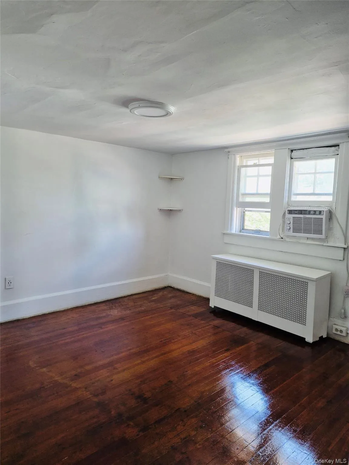 12 Cliff Street, Beacon, NY, 1 Bedroom Bedrooms, 4 Rooms Rooms,1 BathroomBathrooms,Residential Lease,For Rent,Cliff,0,1036667 12 Cliff Street, Beacon, NY, 1 Bedroom Bedrooms, 4 Rooms Rooms,1 BathroomBathrooms,Residential Lease,For Rent,Cliff,0,1036667