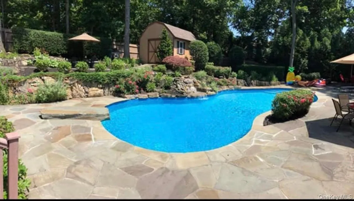 10 George Hill Road, Brookhaven, NY, 4 Bedrooms Bedrooms, 8 Rooms Rooms,2 BathroomsBathrooms,Residential,For Rent,George Hill,0,1036668 10 George Hill Road, Brookhaven, NY, 4 Bedrooms Bedrooms, 8 Rooms Rooms,2 BathroomsBathrooms,Residential,For Rent,George Hill,0,1036668